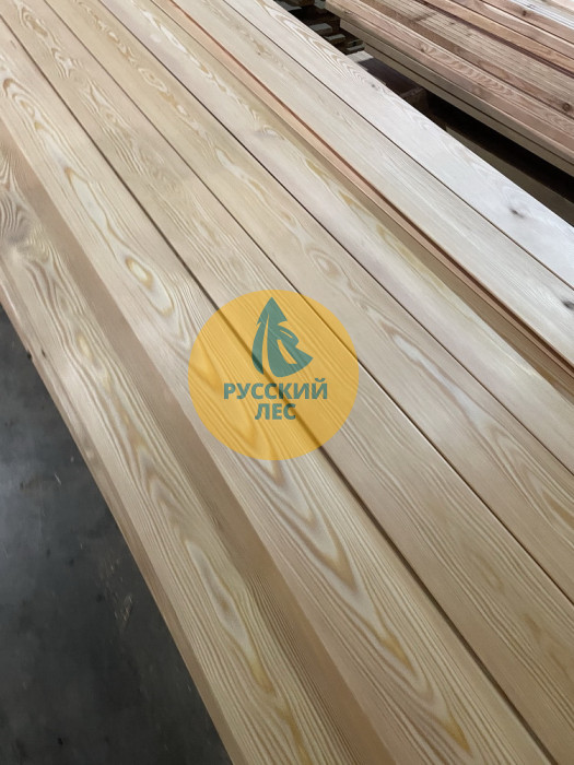Скошенный планкен из лиственницы C 20мм x 140мм